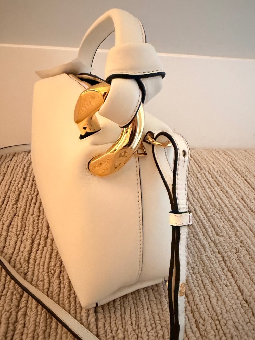 JW ANDERSON Gorgeous Cream Leather Corner Bag NWT $1,250!! - Picture 8 of 13